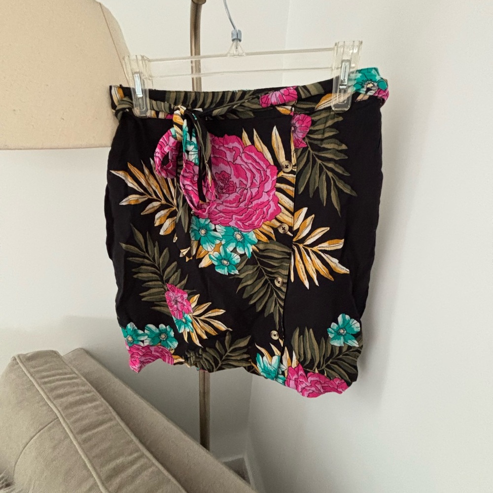 Billabong Black Floral Mini Skirt